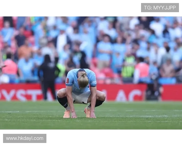 阿莱恩禁区混战抢射制胜 曼城小胜埃克塞特城英足总杯再进一步